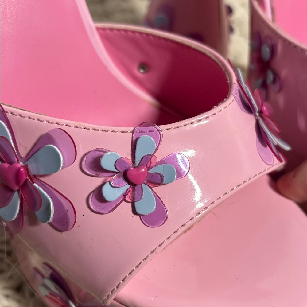 Super fun Sugar Thrillz brand platforms - Picture 10 of 14